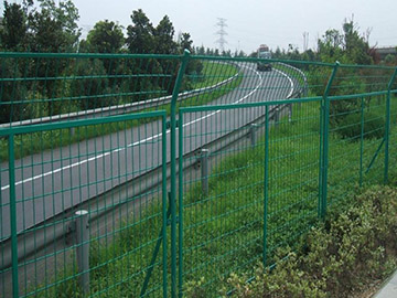 公路护栏网